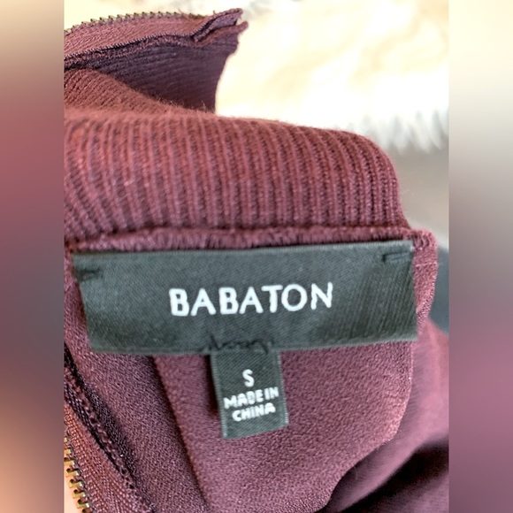 Babaton Aritzia Burgundy Blouse Flowy - Picture 4 of 8